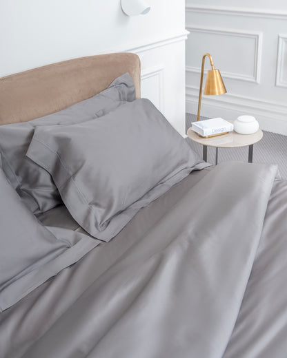 Completo Letto con Copripiumino e Lenzuolo Grigio Raso di Cotone